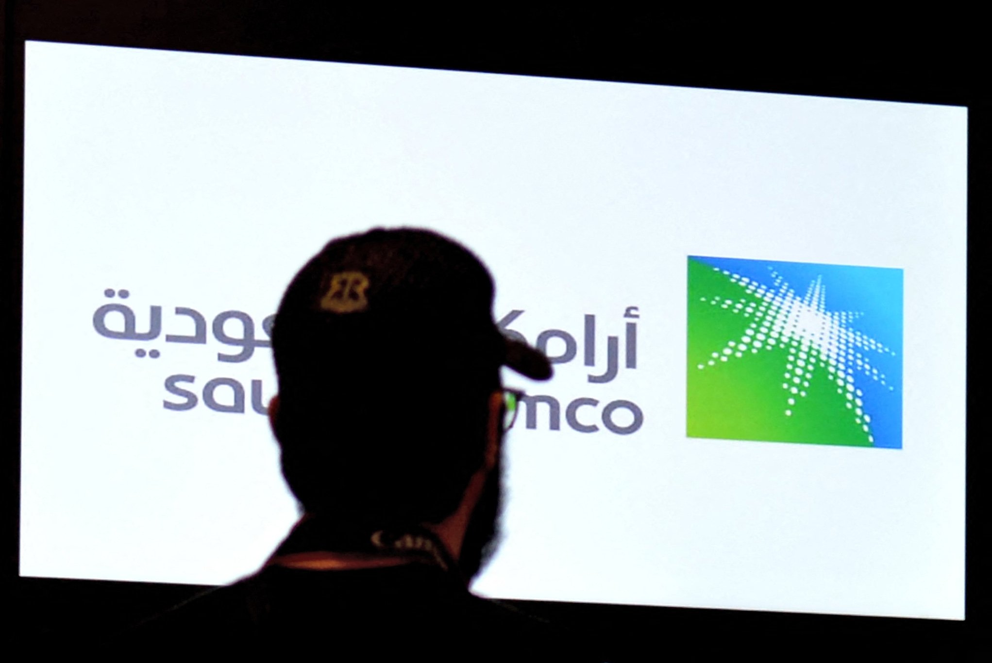 Aramco profit falls again as slump in oil prices hits revenues