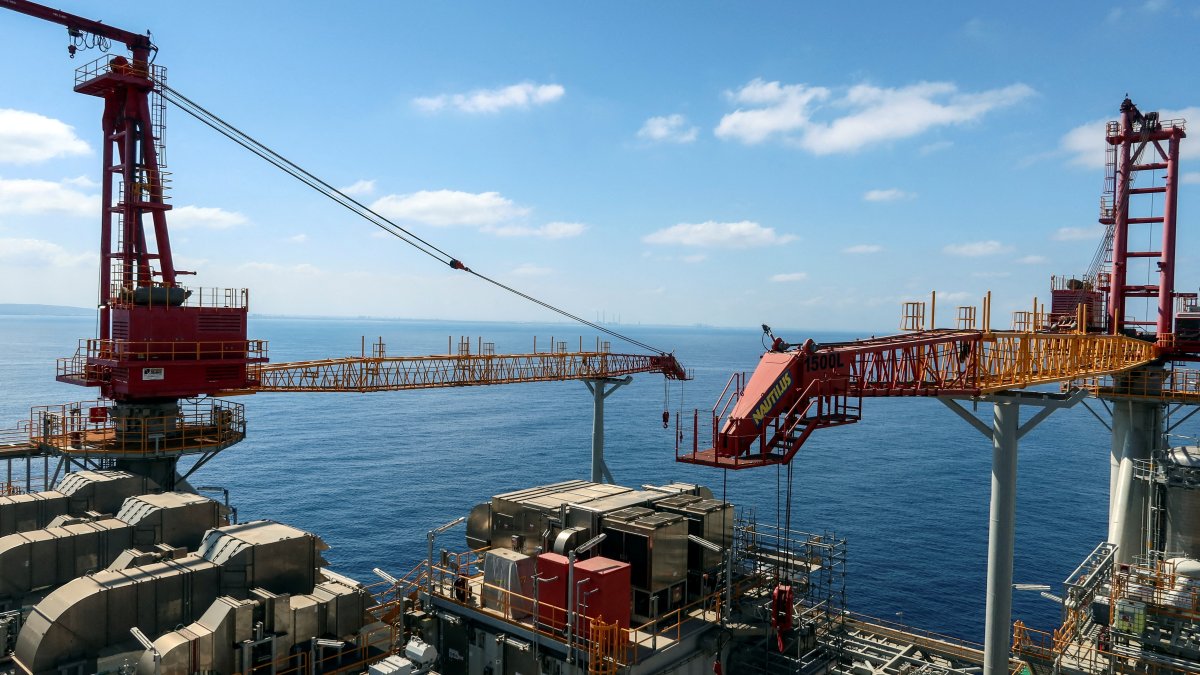 The gas platform for Leviathan, Israel&#039;s largest gas field, is seen from a helicopter near Haifa bay, northern Israel, Aug.1, 2023. (Reuters File Photo)