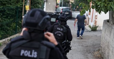 Counterterrorism squads carry out raids in Istanbul, Türkiye, June 9, 2021. (AA File Photo)