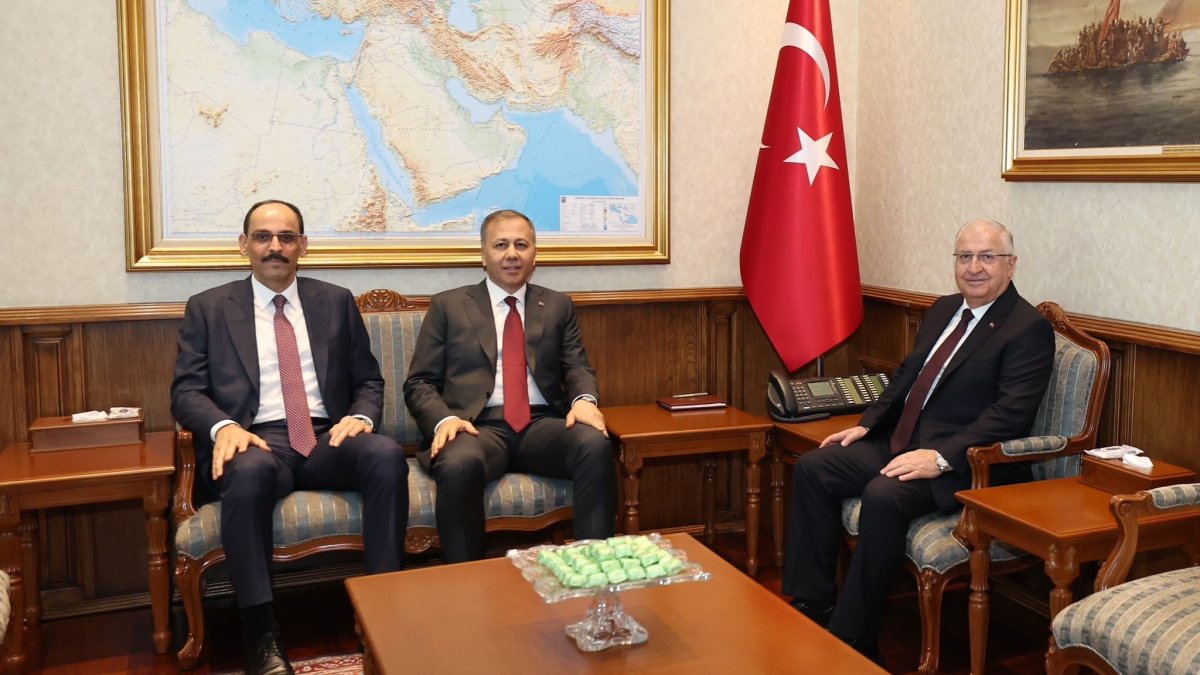 Defense Minister Yaşar Güler (R) receives Interior Minister Ali Yerlikaya (C) and National Intelligence Organization (MIT) Director Ibrahim Kalın (L) ahead of the terror-free Türkiye committee meeting, at the Defense Ministry, Ankara, Türkiye, Aug. 8, 2025. (IHA Photo)