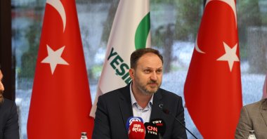 Green Crescent President Mehmet Dinç speaks at a press conference, Istanbul, Türkiye, Aug. 7, 2025. (Courtesy of Yeşilay)