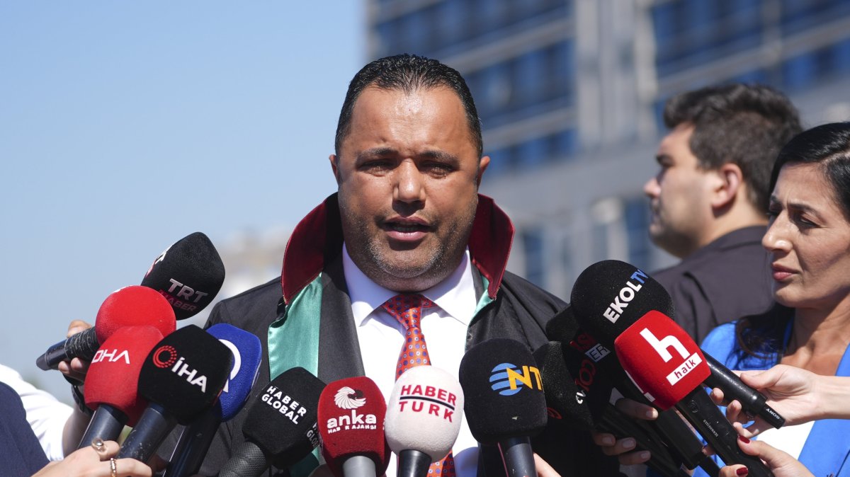 Rezan Epözdemir talks to reporters before a trial, Istanbul, Türkiye, July 17, 2025. (AA Photo)