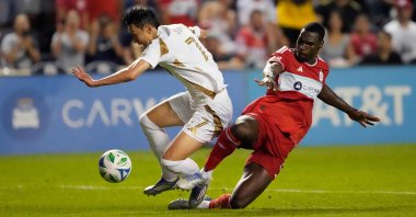 Chicago Fire FC Carlos Teran (L) fouls Los Angeles FC&#039;s Son Heung-Min during an MLS match at Bridgeview, Illinois, Aug. 9, 2025. (AFP Photo)