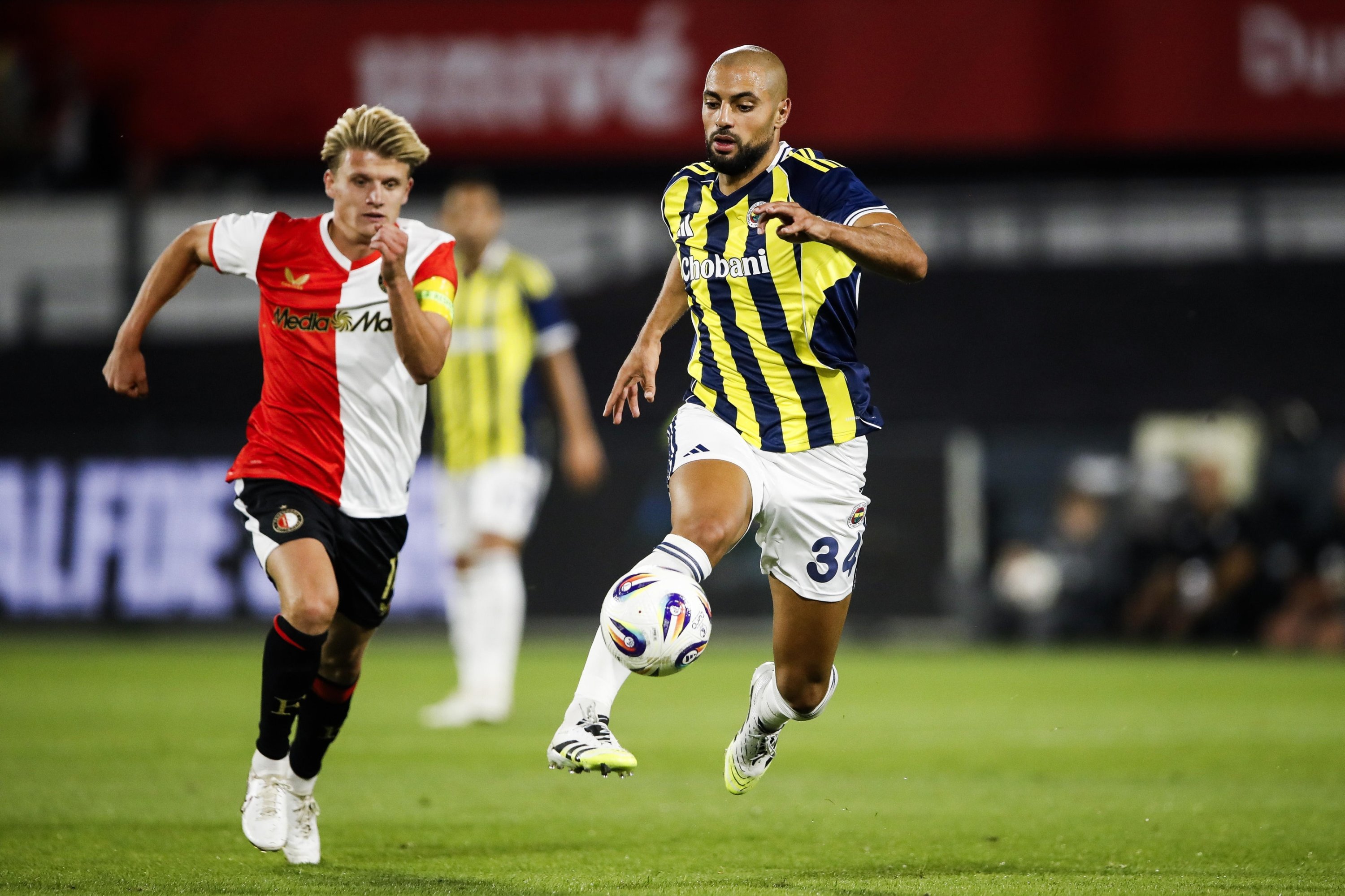 Fenerbahçe Vuelve a la UEFA Champions League Tras Una Remontada Épica Contra Feyenoord