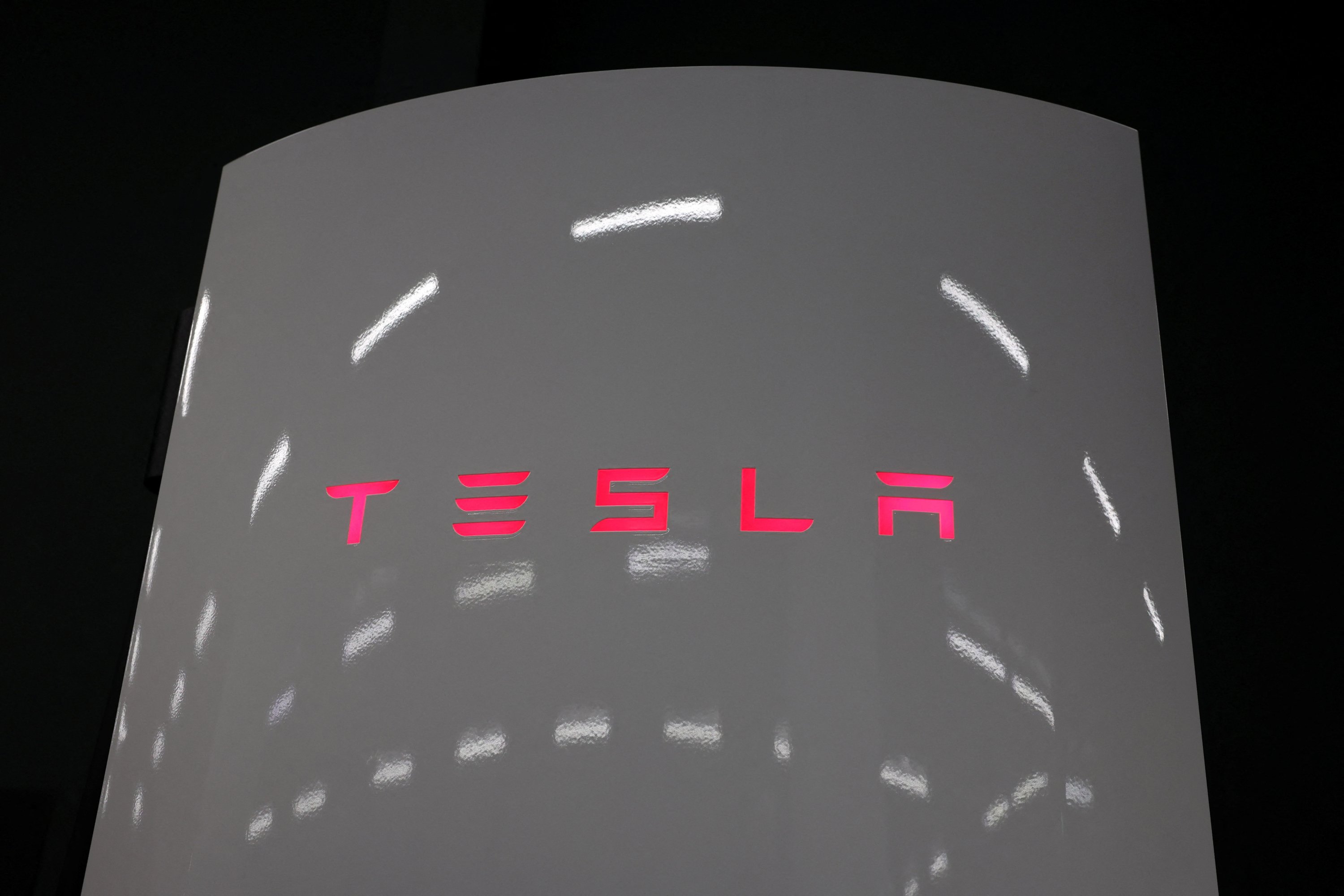 Musk-led Tesla applies for license to supply electricity in UK