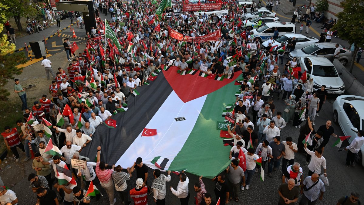 A view of protesters holding a Palestinian flag during their march, Ankara, Türkiye, Aug. 10, 2025. (AA Photo)