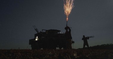 Ukrainian soldiers from the air-defence unit of the 59th brigade fire at Russian strike drones, Dnipropetrovsk, Ukraine, Aug. 10, 2025. (AP Photo)