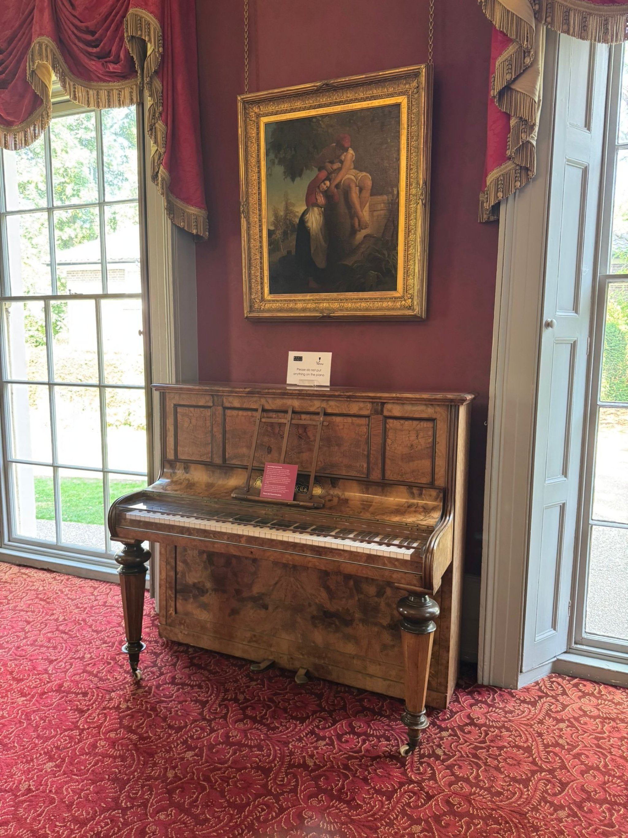 A piano on display inside the Keats House in Hampstead, London, U.K., Aug. 11, 2025. (Photo by Neslişah Yılmaz Hidayetoğlu)