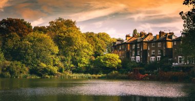 A scenic view of the lake at sunset, Hampstead Heath, London, U.K. (Getty Images)