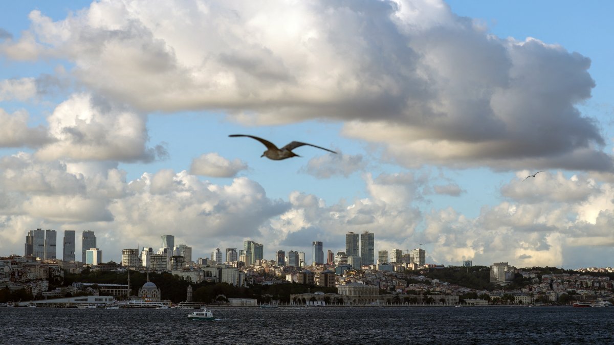 Clouds gather over the Bosporus, with residential buildings and skyscrapers in the background, Istanbul, Türkiye, July 31, 2025. (Reuters Photo)