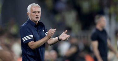 Fenerbahçe&#039;s head coach Jose Mourinho gestures during the UEFA Champions League third qualifying round, 2nd leg match against Feyenoord, Istanbul, Türkiye, Aug. 12, 2025. (EPA Photo)