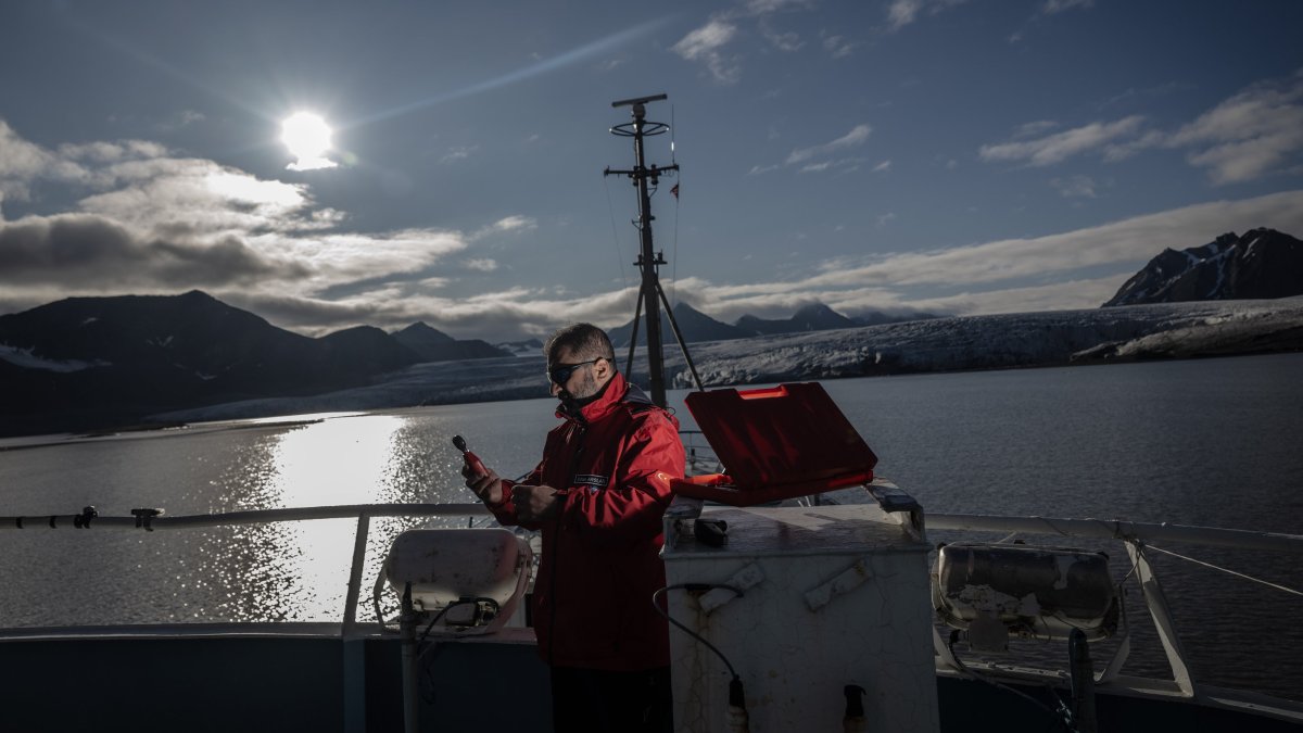 A Turkish scientist checks data during the country’s Arctic expedition, Aug. 11, 2025. (AA Photo)