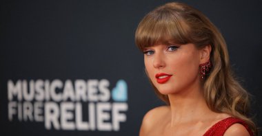 Taylor Swift poses on the red carpet during the 67th Annual Grammy Awards in Los Angeles, California, U.S., Feb. 2, 2025. (Reuters Photo)