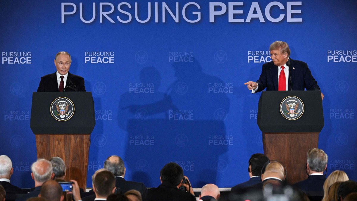 U.S. President Donald Trump and Russian President Vladimir Putin hold a joint press conference after participating in a U.S.-Russia summit on Ukraine at Joint Base Elmendorf-Richardson in Anchorage, Alaska, Aug. 15, 2025. (AFP Photo)