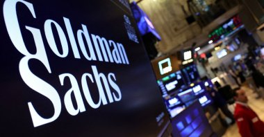 A screen displays the the company logo for Goldman Sachs on the floor at the New York Stock Exchange, New York City, U.S., May 7, 2025. (Reuters Photo)