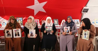 &quot;Diyarbakır Mothers&quot; in their sit-in protest in Diyarbakır, southeastern Türkiye, Aug. 7, 2025. (İHA Photo)