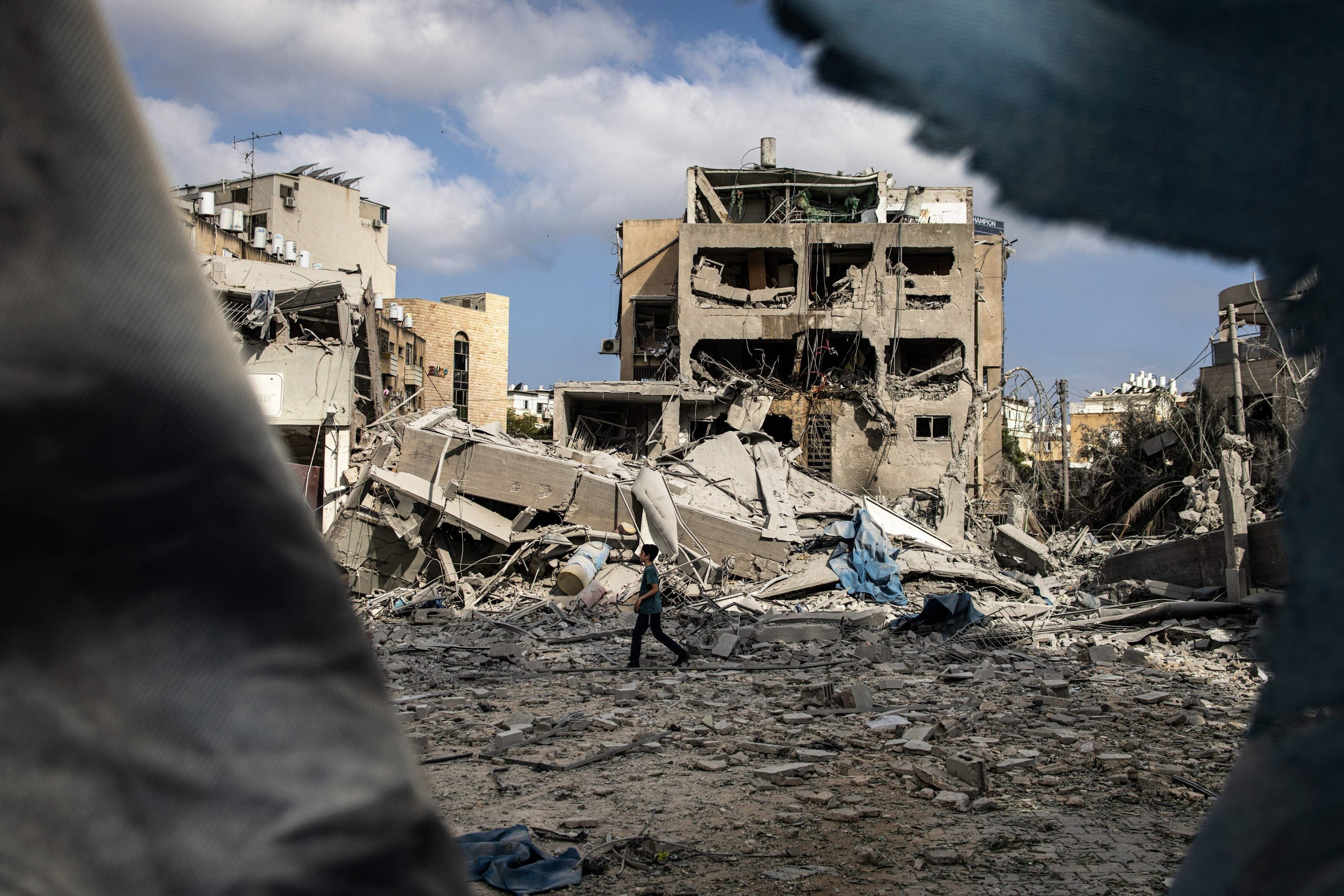 Iran warns war with Israel could resume at any time