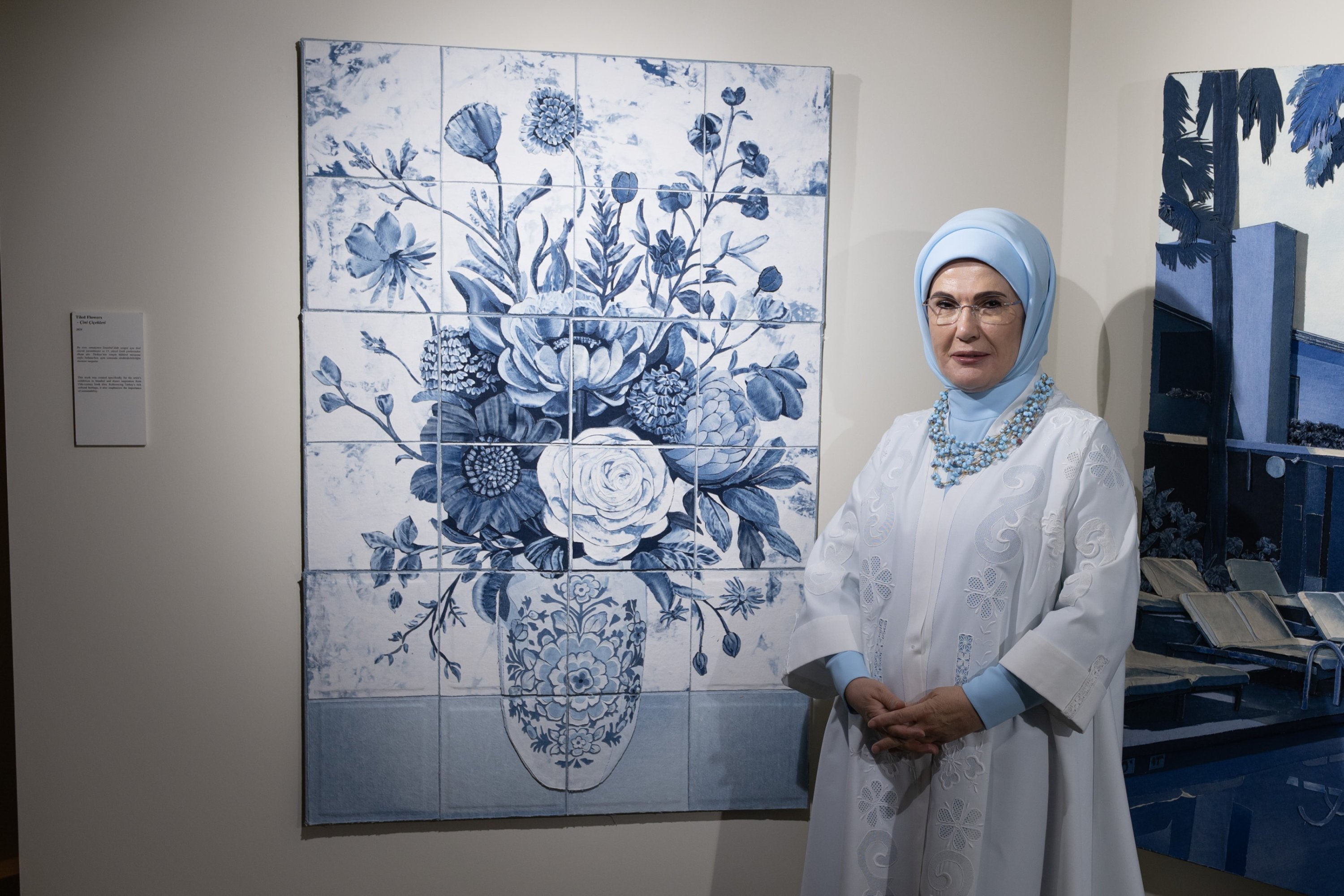 Emine Erdoğan se je pridružila platformi NSosyal s prvo objavo