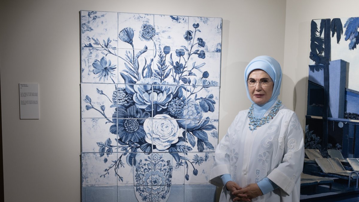 First lady Emine Erdoğan visits &quot;Secrets in the Garden&quot; denim art exhibition at the Presidential National Library, Ankara, Türkiye, July 29, 2025. (AA Photo)