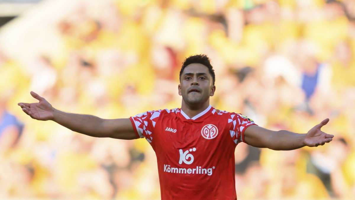 German footballers face social media abuse after racist incidents