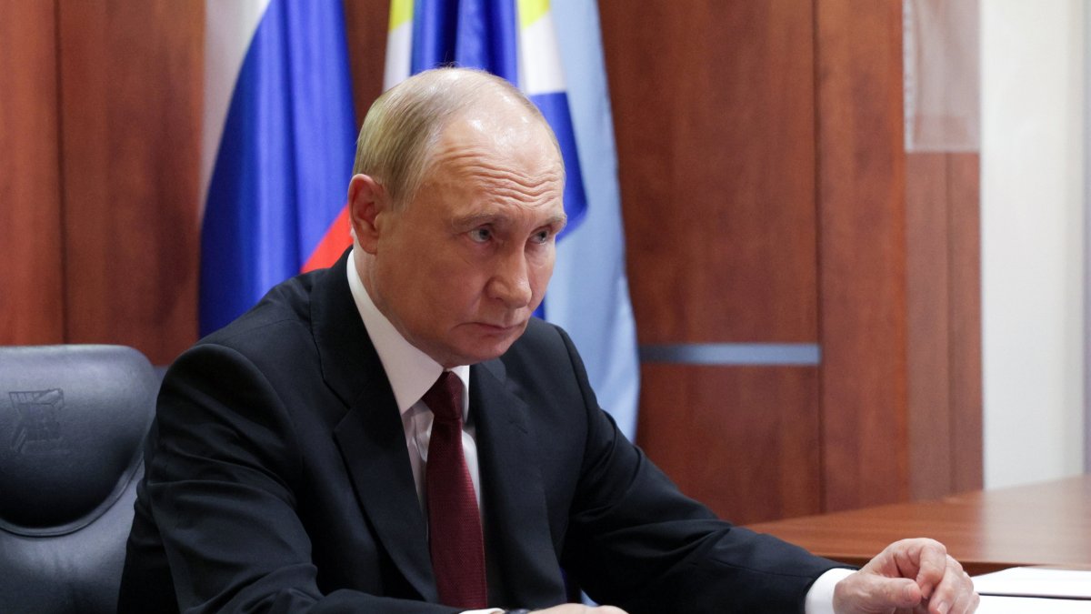 Russian President Vladimir Putin meets with the Governor of Chukotka, in Anadyr, Chukotka Autonomous Area, Russia, Aug.16, 2025. (EPA Photo)