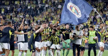 Players of Fenerbahçe celebrate winning the UEFA Champions League third qualifying round against Feyenoord, in Istanbul, Türkiye, Aug. 12, 2025. (EPA Photo)