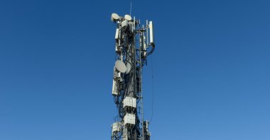 A telecommunications tower equipped with radio modules and smart antennas is pictured in Istanbul, Türkiye, July 13, 2022. (Shutterstock Photo)