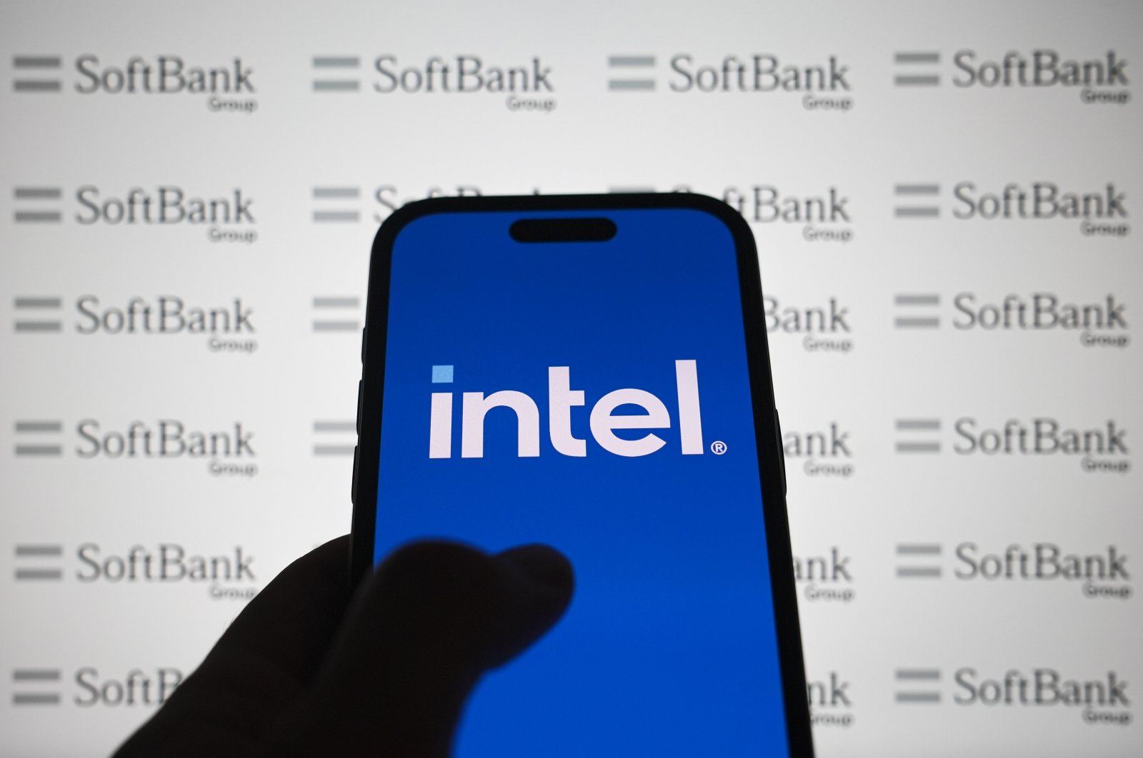 SoftBank will invest  billion into Intel