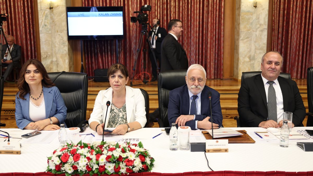 Peoples&#039; Equality and Democracy Party (DEM Party) members (L to R) Gülistan Kılıç Koçyiğit, Meral Danış Beştaş, Hakkı Saruhan Oluç and Cengiz Çiçek attend a meeting of the National Solidarity, Brotherhood and Democracy Commission, at Parliament, Ankara, Türkiye, Aug. 19, 2025. (AA Photo)
  ( TBMM - Anadolu Ajansı )
