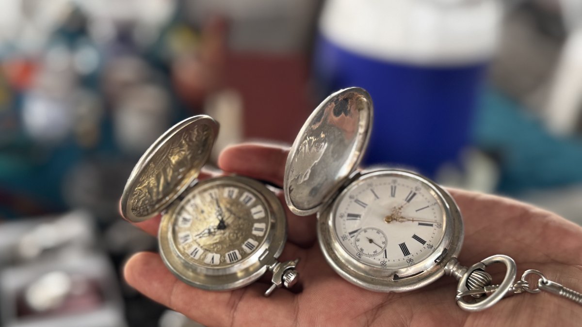 Antique watches are on display at the antique market in Antalya, southern Türkiye, Aug. 17, 2025. (AA Photo)