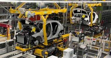 A general view of a production line of German car manufacturer Mercedes-Benz at a factory in Rastatt, Germany, June 4, 2025. (Reuters Photo)