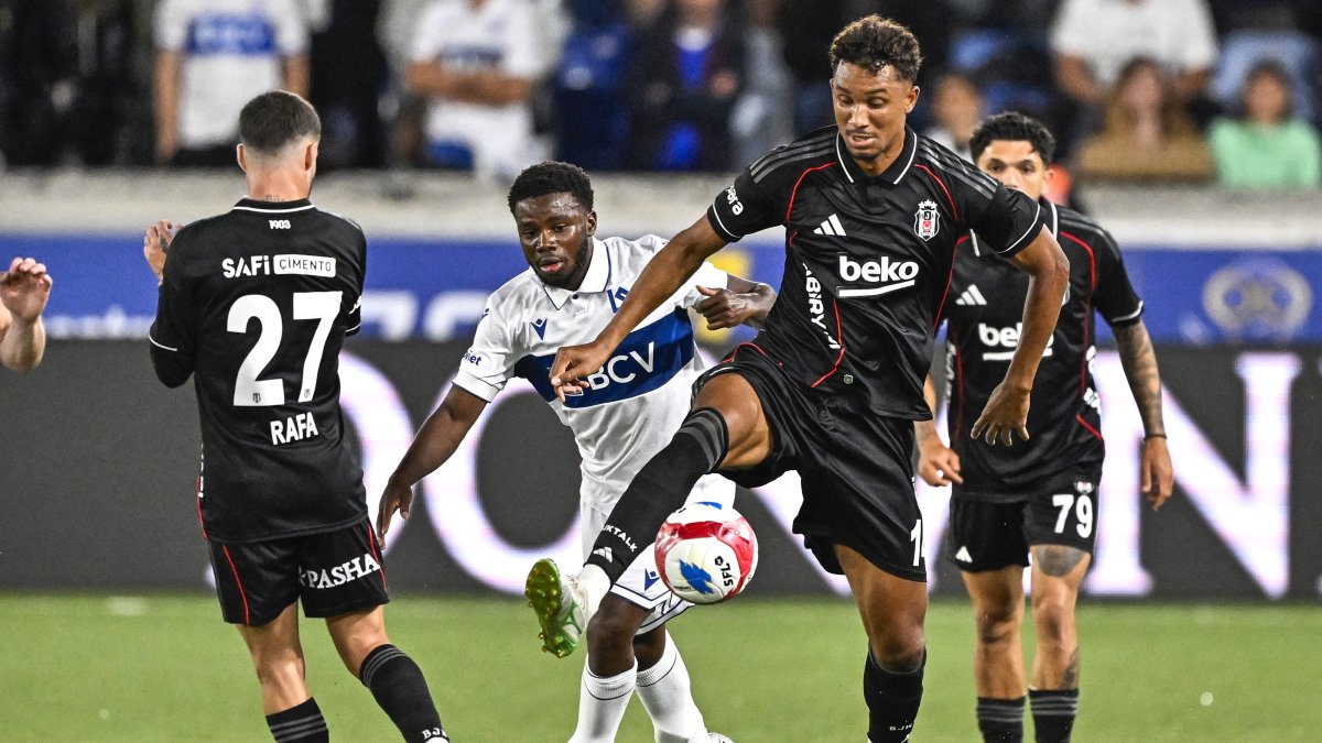 Beşiktaş&#039;s Milot Rashica (R) in action during the UEFA Europa Conference League playoff first leg match against Lausanne at the La Tuiliere Stadium, Lausanne, Switzerland, Aug. 21, 2025. (AA Photo)