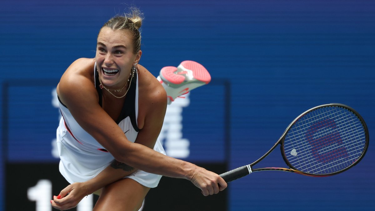 Sabalenka, Djokovic cruise in US Open amid chaotic Medvedev exit
