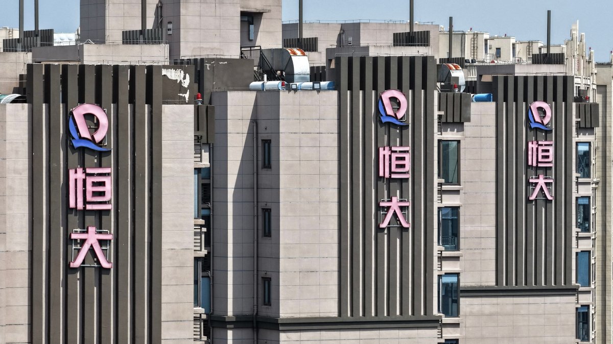 Evergrande Group logos are seen on apartment buildings in Nanjing, China&#039;s eastern Jiangsu province, Aug. 25, 2025. (AFP Photo)