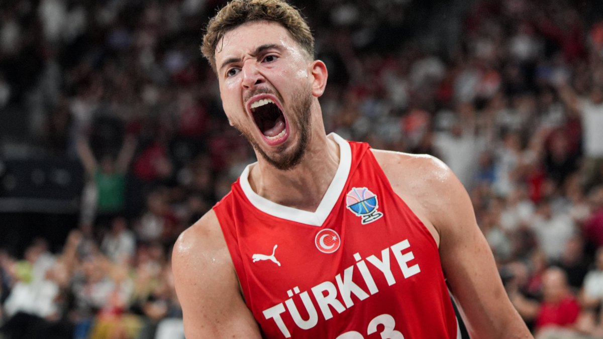 Turkish NBA star and national basketball player Alperen Şengün reacts during a match against Montenegro, Istanbul, Türkiye, Aug. 23, 2025. (AA Photo)