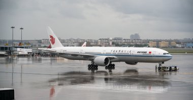 Air China Boeing 777-300ER aircraft seen at the Shanghai Hongqiao International Airport, Shanghai, China, April 8, 2019. (Getty Images)