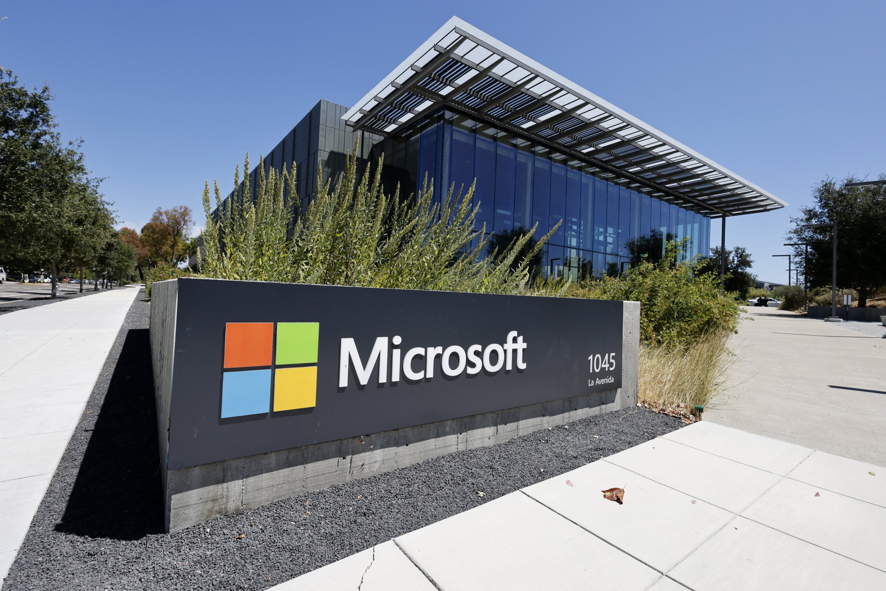 Employees arrested amid protests over Microsoft's Israeli military ties