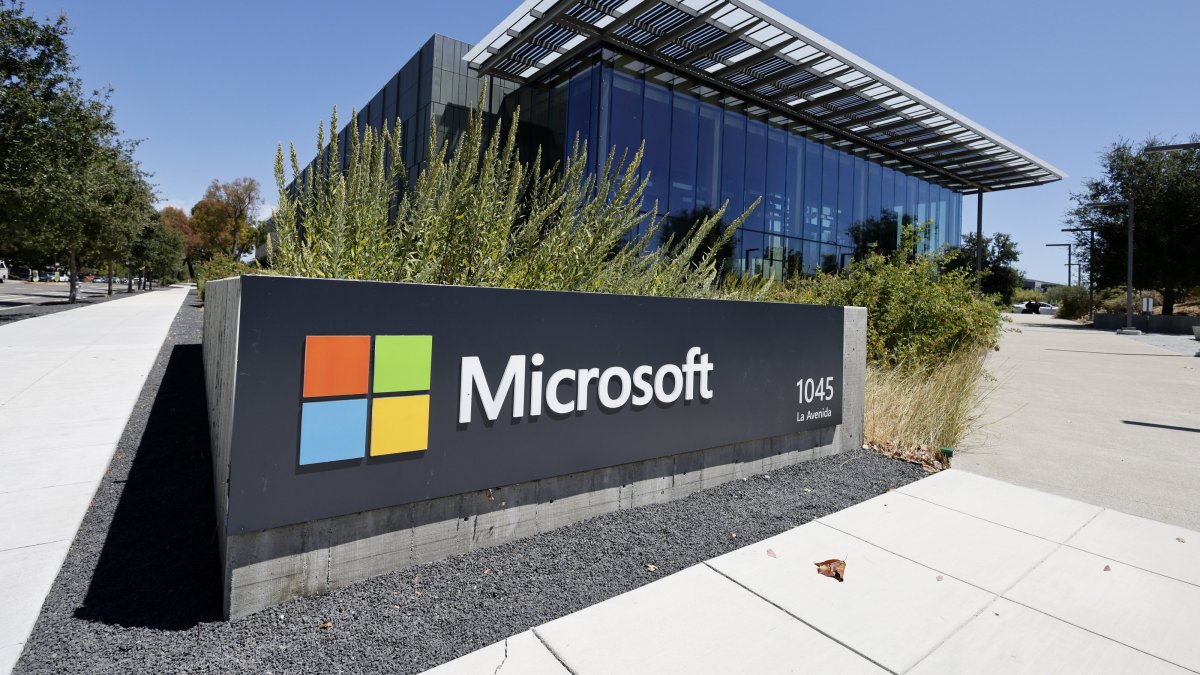 Employees arrested amid protests over Microsoft's Israeli military ties
