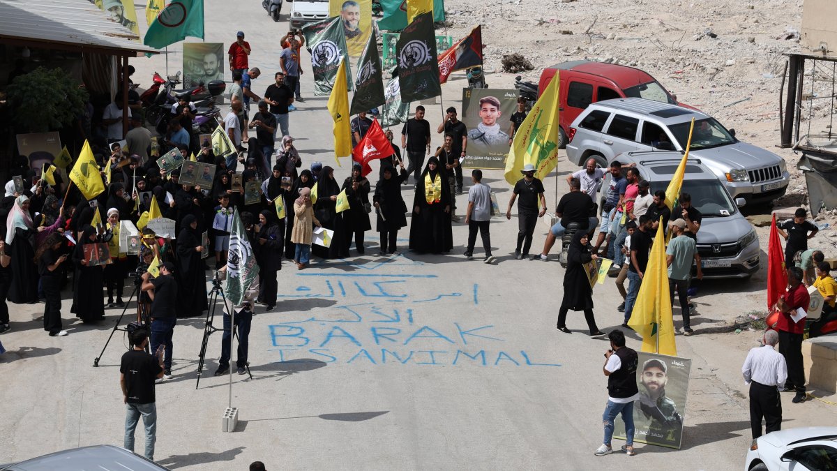 Lebanese people protest against U.S. envoy Tom Barrack in Tyre, southern Lebanon, Aug. 27, 2025. (AA Photo)