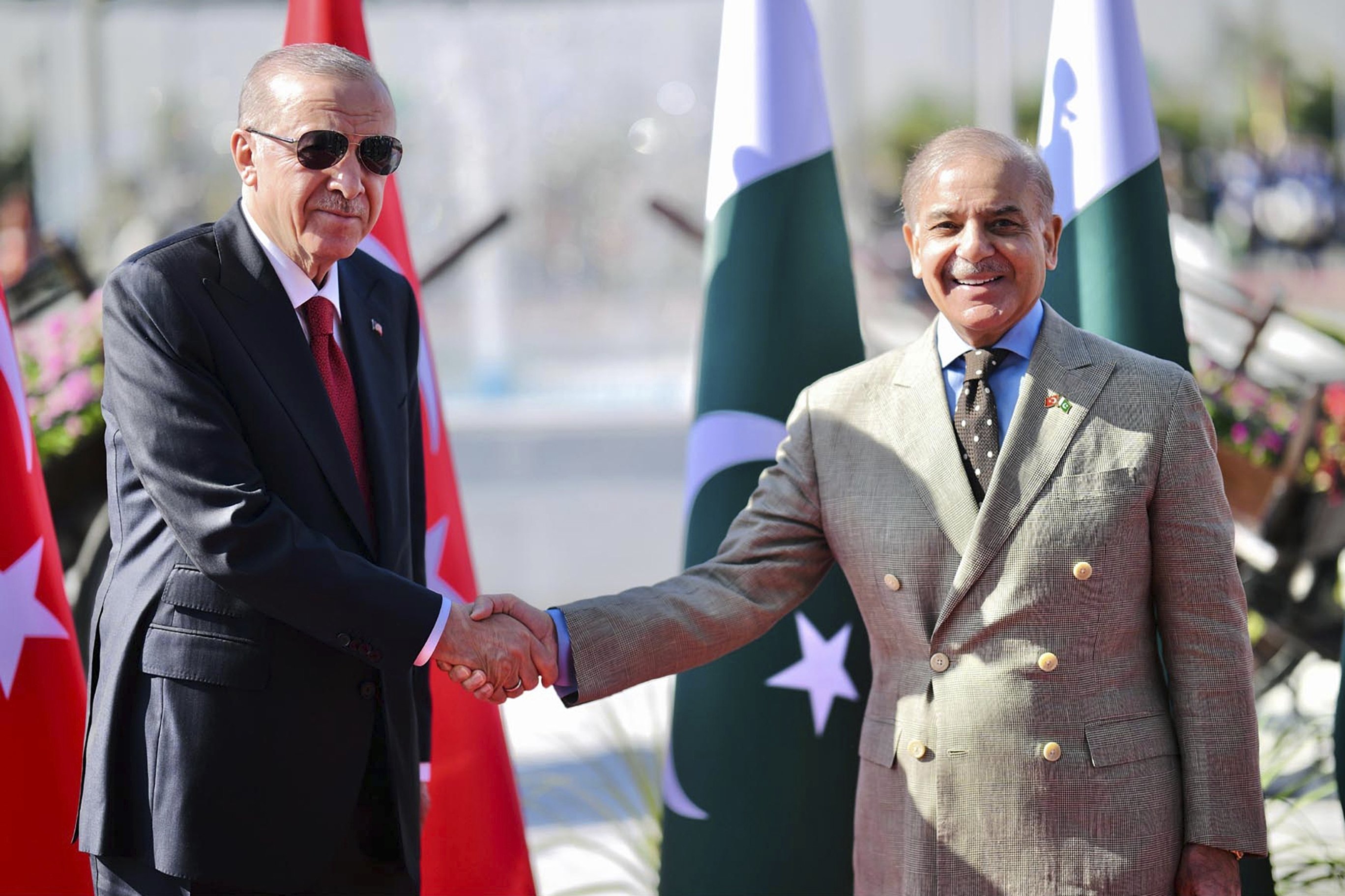 Erdoğan offers support to Pakistan in call with Prime Minister Sharif
