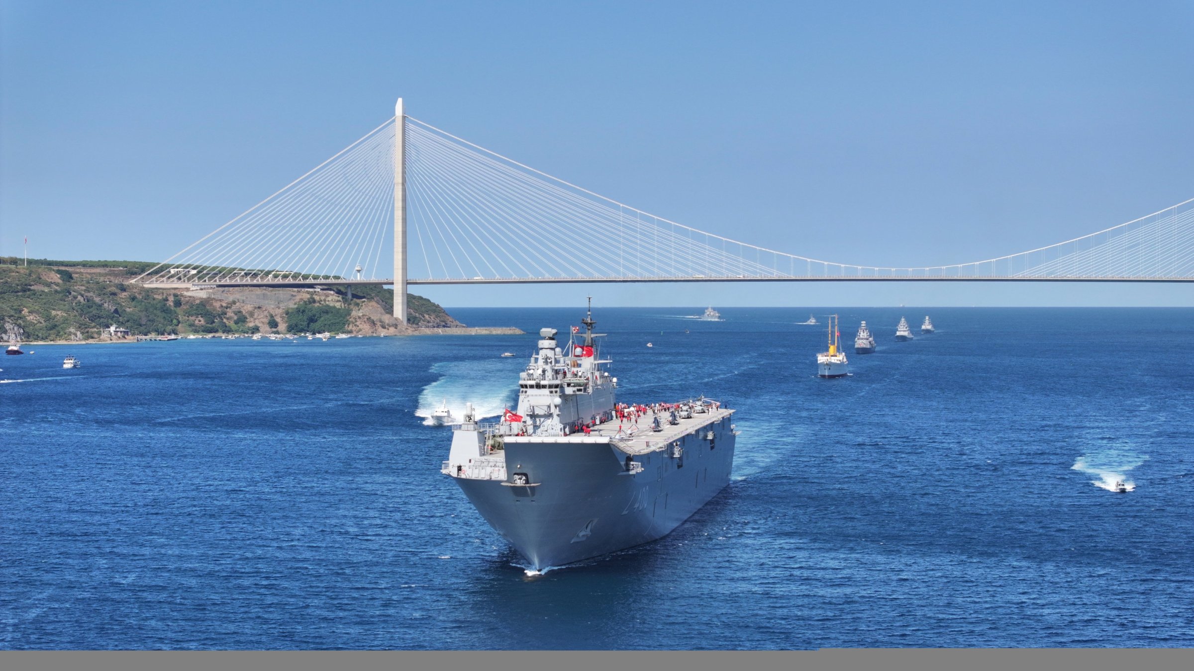 Turkish naval vessels are seen sailing during the Teknofest Blue Homeland parade, Istanbul, Türkiye, Aug. 24, 2025. (AA Photo)