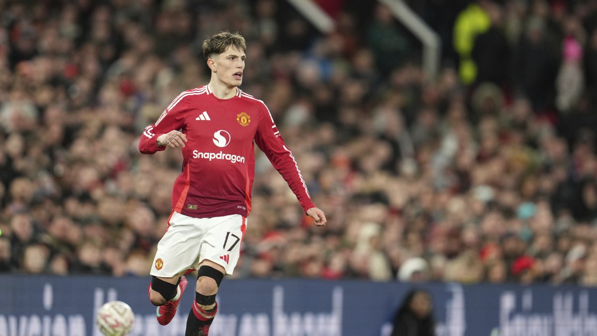 Chelsea secure Garnacho in M move from Manchester United