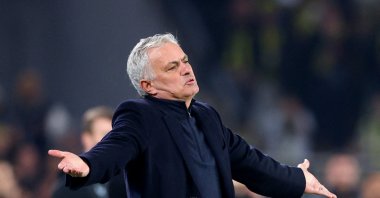 Fenerbahçe coach Jose Mourinho reacts during the Europa League round of 16, first leg match against Rangers at the Şükrü Saraçoğlu Stadium, Istanbul, Türkiye, March 6, 2025. (Reuters Photo)