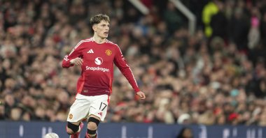 Manchester United&#039;s Alejandro Garnacho in action during the English FA Cup match between Manchester United and Fulham at the Old Trafford stadium, Manchester, U.K., March 2, 2025. (AP Photo)