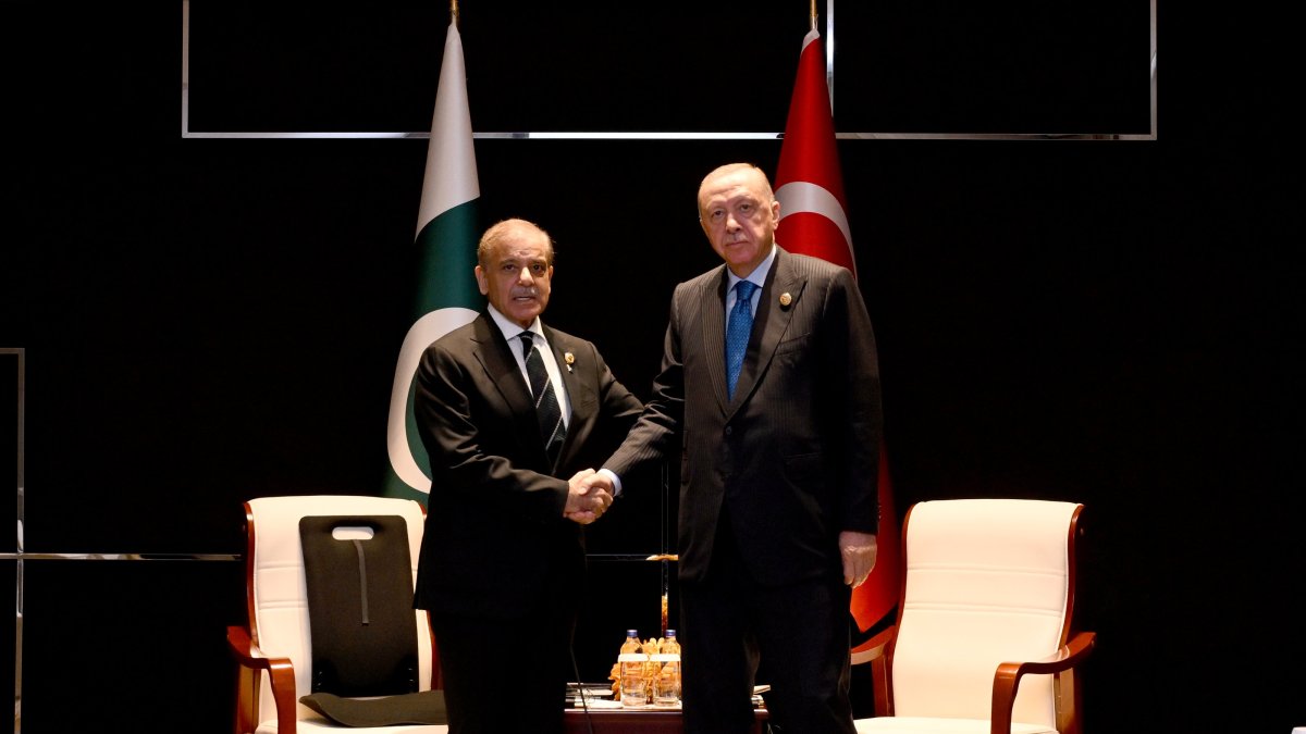 President Recep Tayyip Erdoğan shakes hands with Pakistan&#039;s Shahbaz Sharif during their meeting in Tianjin, China, Aug. 31, 2025. (AA Photo)