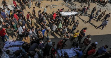 Mourners carry the body of a Palestinian man at al-Shifa hospital in Gaza City, Gaza Strip, Palestine, Aug. 31, 2025. (EPA Photo)