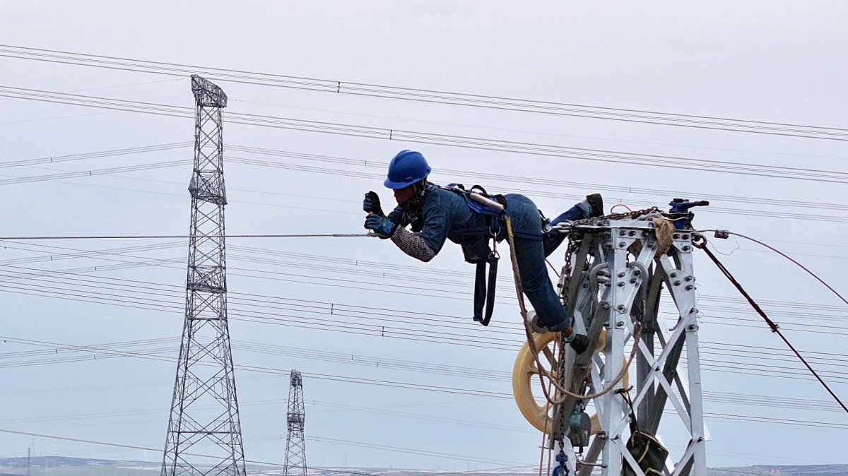 World’s largest energy transmission is happening in China