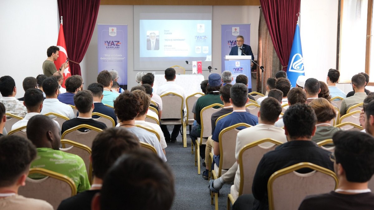 Students participate in a summer camp activity organized by the Türkiye Diyanet Foundation, Ankara, Türkiye, Sept. 1, 2025. (AA Photo)