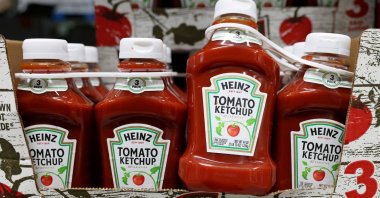 Bottles of Heinz Tomato Ketchup, owned by the Kraft Heinz Company, are seen for sale in Queens, New York, U.S., Nov. 16, 2021. (Reuters Photo)