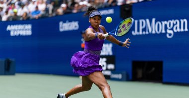 Japan&#039;s Naomi Osaka in action against Coco Gauff of the United States in the fourth round of the women’s singles at the US Open at Arthur Ashe Stadium in Billie Jean King National Tennis Center, Flushing, U.S., Sept. 1, 2025. (Reuters Photo)